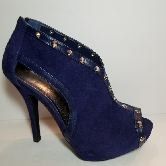 Dollhouse Shoes - Sexy peep toe studded dollhouse bootie